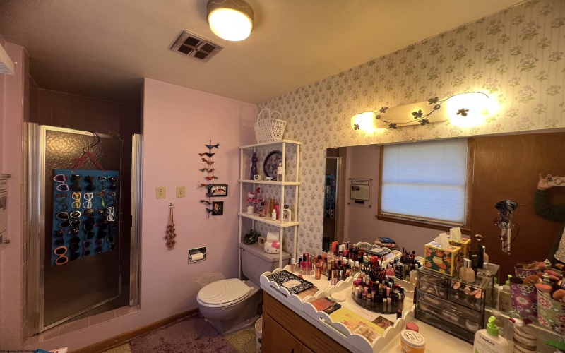 107 Valley Drive, Bridgeport, West Virginia 26330, 3 Bedrooms Bedrooms, 9 Rooms Rooms,3 BathroomsBathrooms,Single Family Detached,For Sale,Valley,10162323 107 Valley Drive, Bridgeport, West Virginia 26330, 3 Bedrooms Bedrooms, 9 Rooms Rooms,3 BathroomsBathrooms,Single Family Detached,For Sale,Valley,10162323