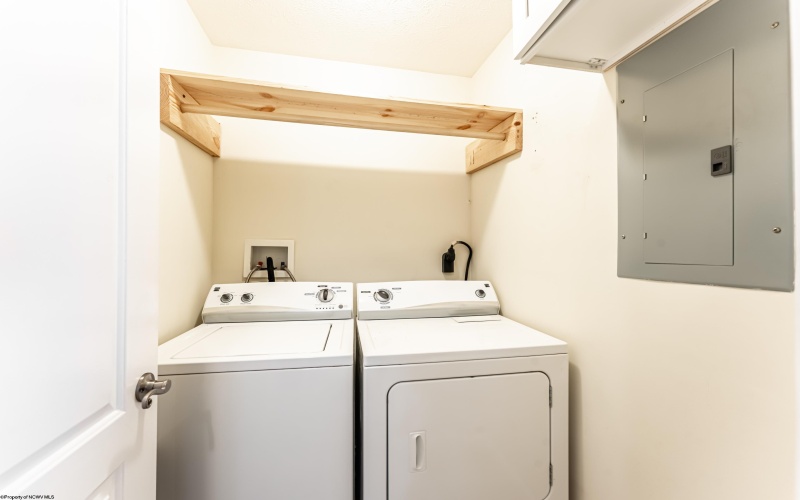 521 Grove Street, Morgantown, West Virginia 26505, 3 Bedrooms Bedrooms, 9 Rooms Rooms,2 BathroomsBathrooms,Single Family Detached,For Sale,Grove,10162304 521 Grove Street, Morgantown, West Virginia 26505, 3 Bedrooms Bedrooms, 9 Rooms Rooms,2 BathroomsBathrooms,Single Family Detached,For Sale,Grove,10162304