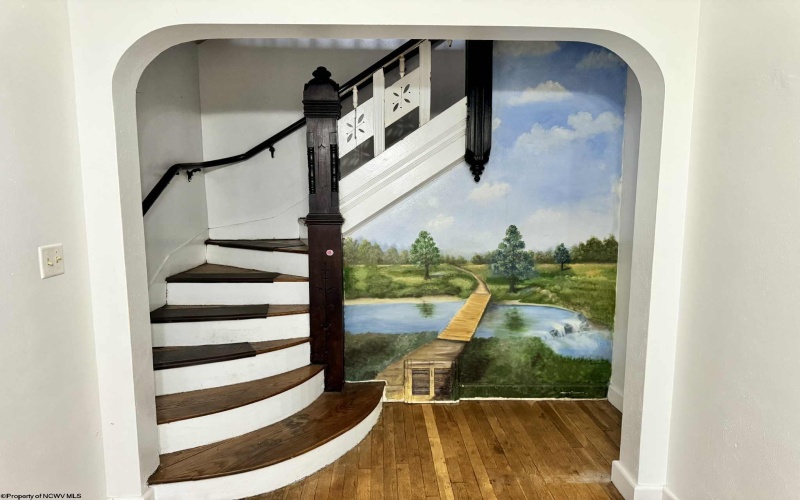 104 Brown Avenue, Kingwood, West Virginia 26537, 4 Bedrooms Bedrooms, 7 Rooms Rooms,1 BathroomBathrooms,Single Family Detached,For Sale,Brown,10162331