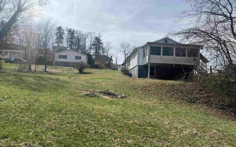 208 Marshall Avenue, Morgantown, West Virginia 26501, 2 Bedrooms Bedrooms, 5 Rooms Rooms,1 BathroomBathrooms,Single Family Detached,For Sale,Marshall,10158559 208 Marshall Avenue, Morgantown, West Virginia 26501, 2 Bedrooms Bedrooms, 5 Rooms Rooms,1 BathroomBathrooms,Single Family Detached,For Sale,Marshall,10158559