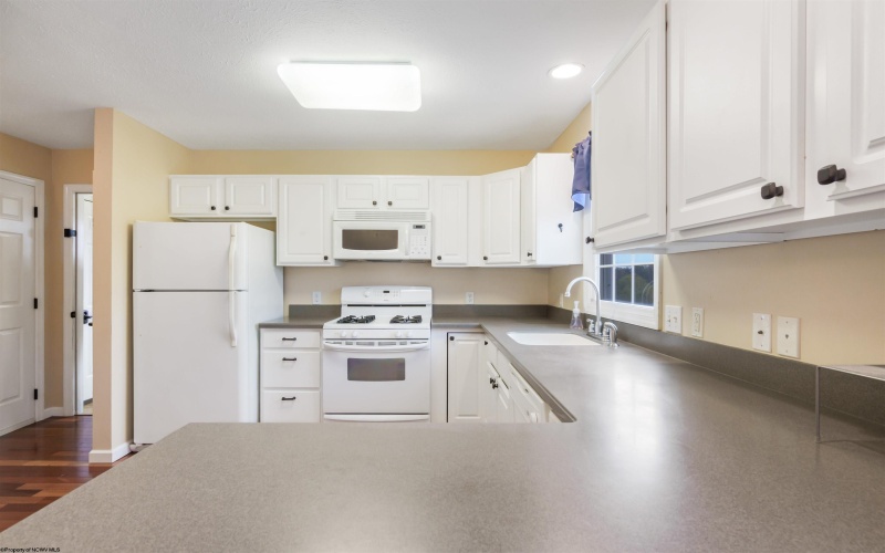 289 Donna Avenue, Morgantown, West Virginia 26505, 3 Bedrooms Bedrooms, 7 Rooms Rooms,2 BathroomsBathrooms,Single Family Attached,For Sale,Donna,10162345 289 Donna Avenue, Morgantown, West Virginia 26505, 3 Bedrooms Bedrooms, 7 Rooms Rooms,2 BathroomsBathrooms,Single Family Attached,For Sale,Donna,10162345