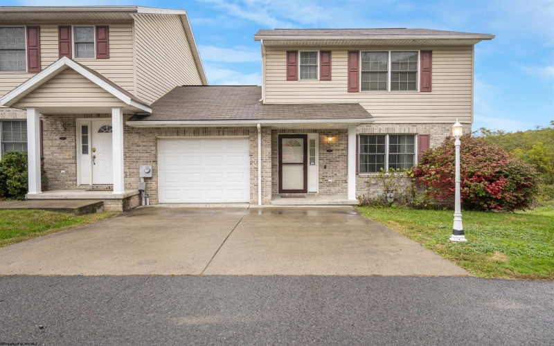 289 Donna Avenue, Morgantown, West Virginia 26505, 3 Bedrooms Bedrooms, 7 Rooms Rooms,2 BathroomsBathrooms,Single Family Attached,For Sale,Donna,10162345 289 Donna Avenue, Morgantown, West Virginia 26505, 3 Bedrooms Bedrooms, 7 Rooms Rooms,2 BathroomsBathrooms,Single Family Attached,For Sale,Donna,10162345