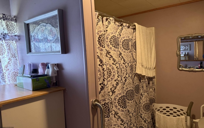 94 Caldwell Road, Clarksburg, West Virginia 26301, 3 Bedrooms Bedrooms, 5 Rooms Rooms,1 BathroomBathrooms,Single Family Detached,For Sale,Caldwell,10162343 94 Caldwell Road, Clarksburg, West Virginia 26301, 3 Bedrooms Bedrooms, 5 Rooms Rooms,1 BathroomBathrooms,Single Family Detached,For Sale,Caldwell,10162343