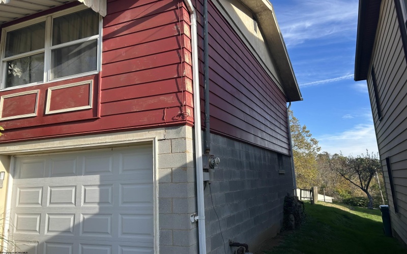 210 Bond Street, Clarksburg, West Virginia 26301, 2 Bedrooms Bedrooms, 2 Rooms Rooms,1 BathroomBathrooms,Single Family Detached,For Sale,Bond,10162334 210 Bond Street, Clarksburg, West Virginia 26301, 2 Bedrooms Bedrooms, 2 Rooms Rooms,1 BathroomBathrooms,Single Family Detached,For Sale,Bond,10162334