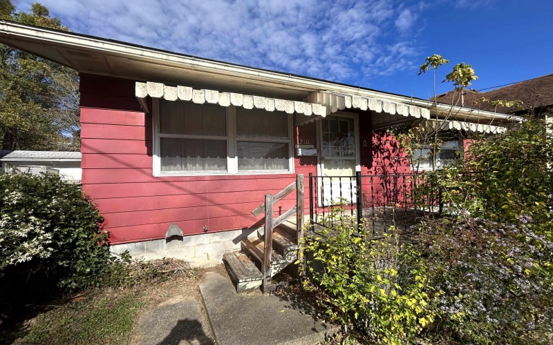 210 Bond Street, Clarksburg, West Virginia 26301, 2 Bedrooms Bedrooms, 2 Rooms Rooms,1 BathroomBathrooms,Single Family Detached,For Sale,Bond,10162334 210 Bond Street, Clarksburg, West Virginia 26301, 2 Bedrooms Bedrooms, 2 Rooms Rooms,1 BathroomBathrooms,Single Family Detached,For Sale,Bond,10162334