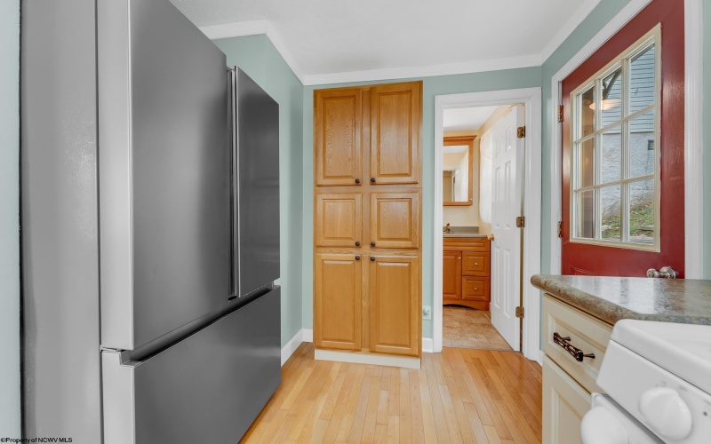 938 LAKE FLOYD Circle, Bristol, West Virginia 26426, 2 Bedrooms Bedrooms, 5 Rooms Rooms,2 BathroomsBathrooms,Single Family Detached,For Sale,LAKE FLOYD,10162337 938 LAKE FLOYD Circle, Bristol, West Virginia 26426, 2 Bedrooms Bedrooms, 5 Rooms Rooms,2 BathroomsBathrooms,Single Family Detached,For Sale,LAKE FLOYD,10162337