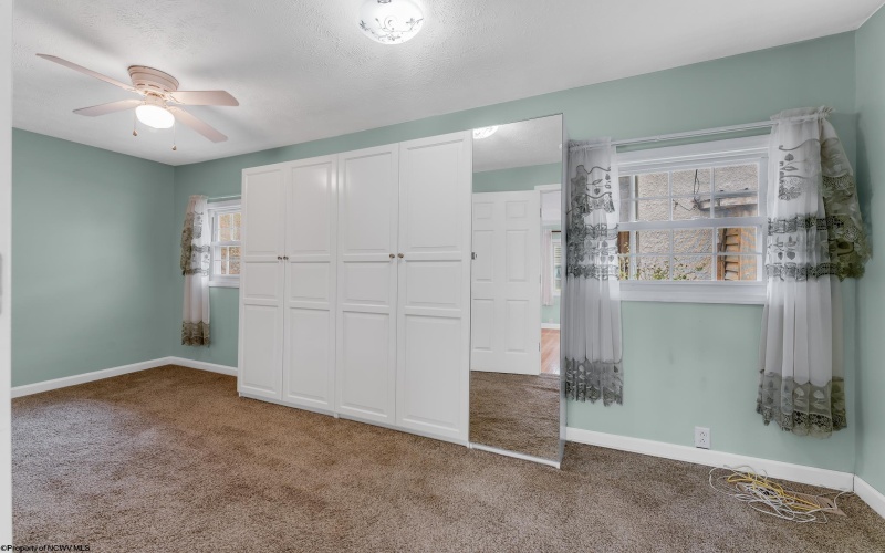 938 LAKE FLOYD Circle, Bristol, West Virginia 26426, 2 Bedrooms Bedrooms, 5 Rooms Rooms,2 BathroomsBathrooms,Single Family Detached,For Sale,LAKE FLOYD,10162337 938 LAKE FLOYD Circle, Bristol, West Virginia 26426, 2 Bedrooms Bedrooms, 5 Rooms Rooms,2 BathroomsBathrooms,Single Family Detached,For Sale,LAKE FLOYD,10162337