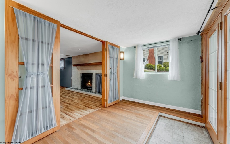 938 LAKE FLOYD Circle, Bristol, West Virginia 26426, 2 Bedrooms Bedrooms, 5 Rooms Rooms,2 BathroomsBathrooms,Single Family Detached,For Sale,LAKE FLOYD,10162337 938 LAKE FLOYD Circle, Bristol, West Virginia 26426, 2 Bedrooms Bedrooms, 5 Rooms Rooms,2 BathroomsBathrooms,Single Family Detached,For Sale,LAKE FLOYD,10162337