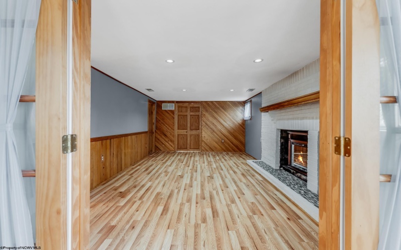 938 LAKE FLOYD Circle, Bristol, West Virginia 26426, 2 Bedrooms Bedrooms, 5 Rooms Rooms,2 BathroomsBathrooms,Single Family Detached,For Sale,LAKE FLOYD,10162337 938 LAKE FLOYD Circle, Bristol, West Virginia 26426, 2 Bedrooms Bedrooms, 5 Rooms Rooms,2 BathroomsBathrooms,Single Family Detached,For Sale,LAKE FLOYD,10162337