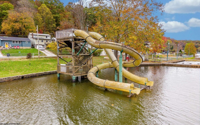 938 LAKE FLOYD Circle, Bristol, West Virginia 26426, 2 Bedrooms Bedrooms, 5 Rooms Rooms,2 BathroomsBathrooms,Single Family Detached,For Sale,LAKE FLOYD,10162337 938 LAKE FLOYD Circle, Bristol, West Virginia 26426, 2 Bedrooms Bedrooms, 5 Rooms Rooms,2 BathroomsBathrooms,Single Family Detached,For Sale,LAKE FLOYD,10162337