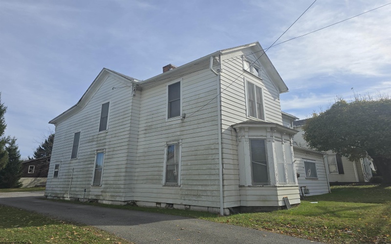 62 Kanawha Street, Buckhannon, West Virginia 26201, 5 Bedrooms Bedrooms, 10 Rooms Rooms,1 BathroomBathrooms,Single Family Detached,For Sale,Kanawha,10162352 62 Kanawha Street, Buckhannon, West Virginia 26201, 5 Bedrooms Bedrooms, 10 Rooms Rooms,1 BathroomBathrooms,Single Family Detached,For Sale,Kanawha,10162352