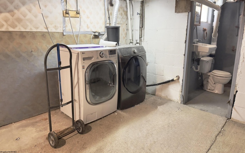 1256 GRAFTON Road, Morgantown, West Virginia 26508, 2 Bedrooms Bedrooms, 6 Rooms Rooms,2 BathroomsBathrooms,Single Family Detached,For Sale,GRAFTON,10162351 1256 GRAFTON Road, Morgantown, West Virginia 26508, 2 Bedrooms Bedrooms, 6 Rooms Rooms,2 BathroomsBathrooms,Single Family Detached,For Sale,GRAFTON,10162351