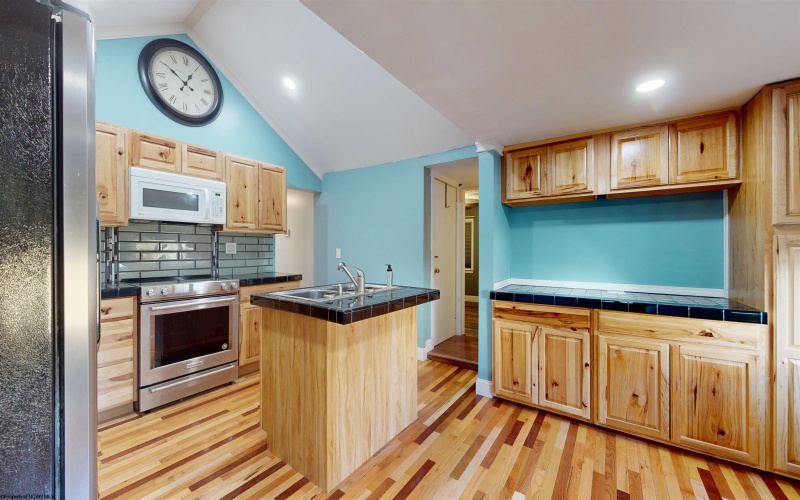 1256 GRAFTON Road, Morgantown, West Virginia 26508, 2 Bedrooms Bedrooms, 6 Rooms Rooms,2 BathroomsBathrooms,Single Family Detached,For Sale,GRAFTON,10162351 1256 GRAFTON Road, Morgantown, West Virginia 26508, 2 Bedrooms Bedrooms, 6 Rooms Rooms,2 BathroomsBathrooms,Single Family Detached,For Sale,GRAFTON,10162351