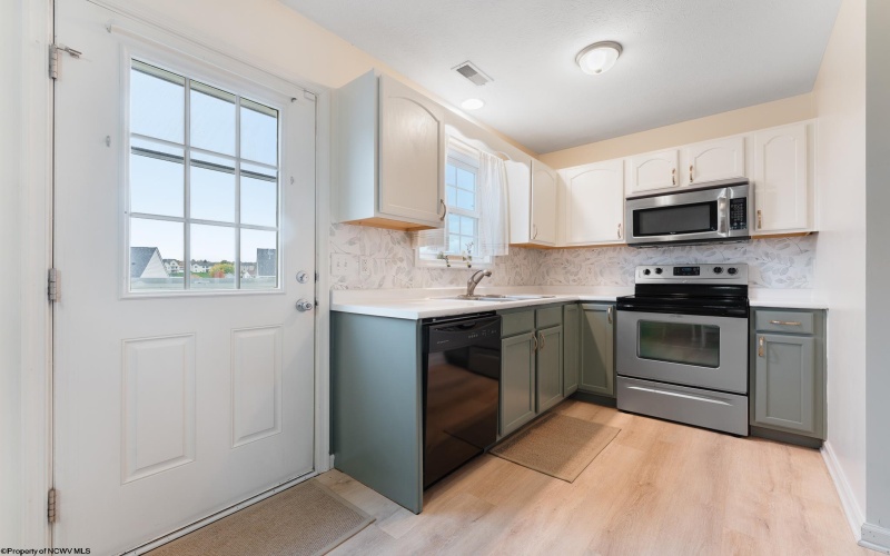 59 Par Lane, Maidsville, West Virginia 26541, 2 Bedrooms Bedrooms, 4 Rooms Rooms,2 BathroomsBathrooms,Single Family Attached,For Sale,Par,10162359