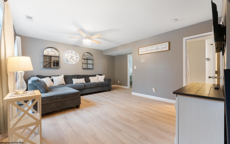 59 Par Lane, Maidsville, West Virginia 26541, 2 Bedrooms Bedrooms, 4 Rooms Rooms,2 BathroomsBathrooms,Single Family Attached,For Sale,Par,10162359