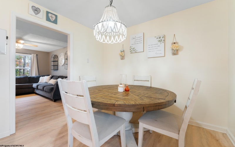 59 Par Lane, Maidsville, West Virginia 26541, 2 Bedrooms Bedrooms, 4 Rooms Rooms,2 BathroomsBathrooms,Single Family Attached,For Sale,Par,10162359