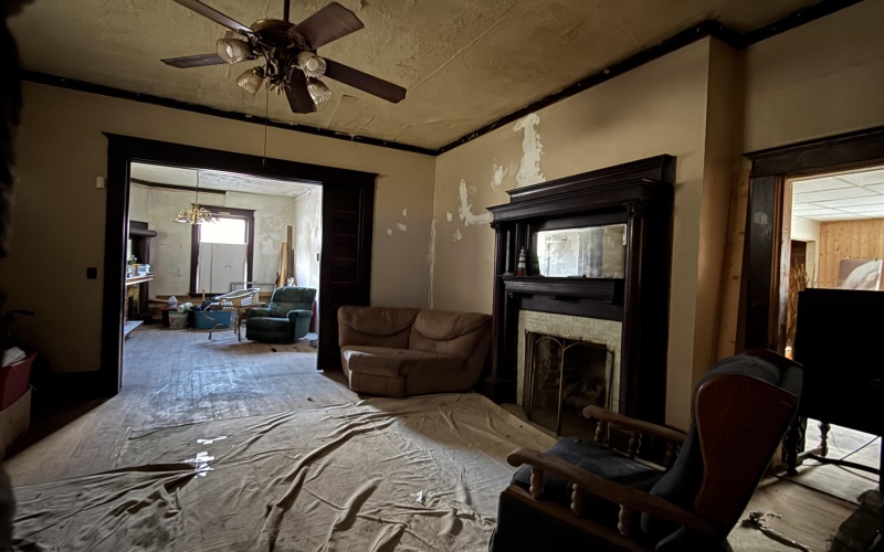 1008 Main Street, Mannington, West Virginia 26582, ,Multi-unit/income,For Sale,Main,10162353