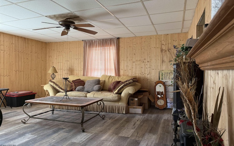 1008 Main Street, Mannington, West Virginia 26582, ,Multi-unit/income,For Sale,Main,10162353