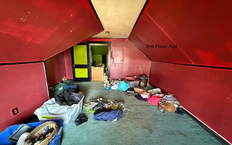 1008 Main Street, Mannington, West Virginia 26582, ,Multi-unit/income,For Sale,Main,10162353