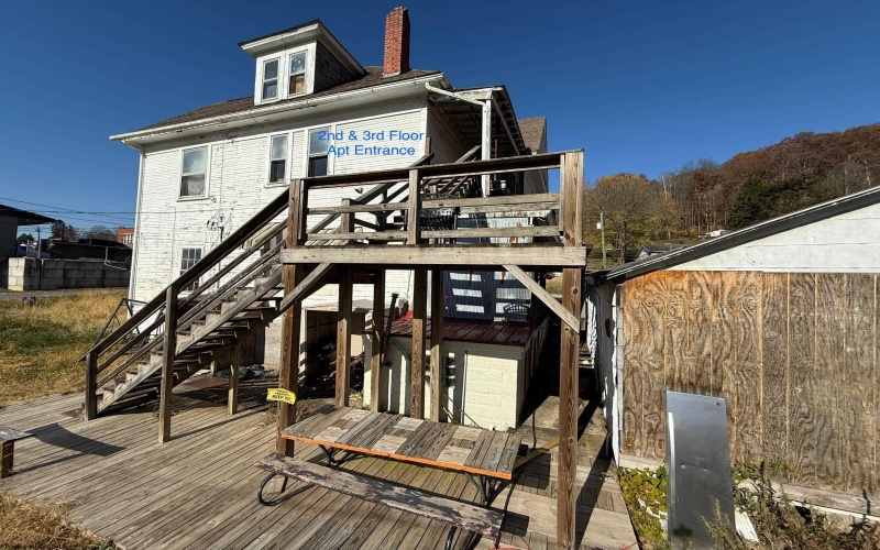 1008 Main Street, Mannington, West Virginia 26582, ,Multi-unit/income,For Sale,Main,10162353