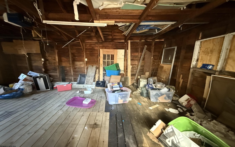 1008 Main Street, Mannington, West Virginia 26582, ,Multi-unit/income,For Sale,Main,10162353