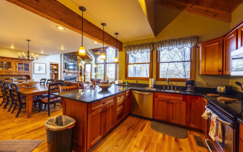 101 Treetop Lane, Davis, West Virginia 26260, 4 Bedrooms Bedrooms, 7 Rooms Rooms,3 BathroomsBathrooms,Single Family Detached,For Sale,Treetop,10162367 101 Treetop Lane, Davis, West Virginia 26260, 4 Bedrooms Bedrooms, 7 Rooms Rooms,3 BathroomsBathrooms,Single Family Detached,For Sale,Treetop,10162367