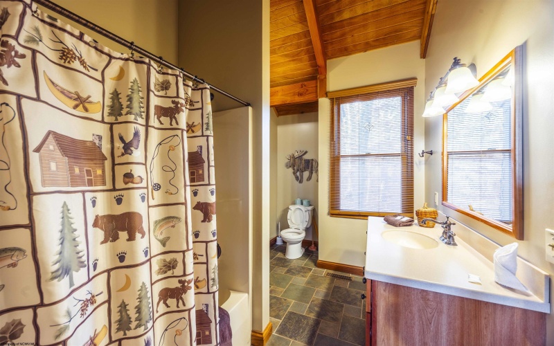 101 Treetop Lane, Davis, West Virginia 26260, 4 Bedrooms Bedrooms, 7 Rooms Rooms,3 BathroomsBathrooms,Single Family Detached,For Sale,Treetop,10162367 101 Treetop Lane, Davis, West Virginia 26260, 4 Bedrooms Bedrooms, 7 Rooms Rooms,3 BathroomsBathrooms,Single Family Detached,For Sale,Treetop,10162367