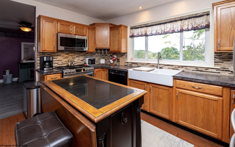 379 Rahm Drive, Proctor, West Virginia 26055, 3 Bedrooms Bedrooms, 9 Rooms Rooms,1 BathroomBathrooms,Single Family Detached,For Sale,Rahm,10162357 379 Rahm Drive, Proctor, West Virginia 26055, 3 Bedrooms Bedrooms, 9 Rooms Rooms,1 BathroomBathrooms,Single Family Detached,For Sale,Rahm,10162357