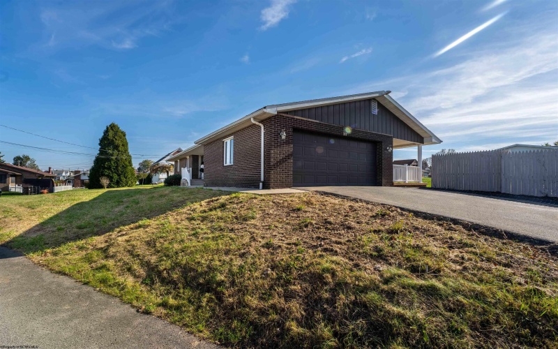 311 Shady Lane, Masontown, Pennsylvania 15461, 3 Bedrooms Bedrooms, 6 Rooms Rooms,2 BathroomsBathrooms,Single Family Detached,For Sale,Shady,10151827 311 Shady Lane, Masontown, Pennsylvania 15461, 3 Bedrooms Bedrooms, 6 Rooms Rooms,2 BathroomsBathrooms,Single Family Detached,For Sale,Shady,10151827