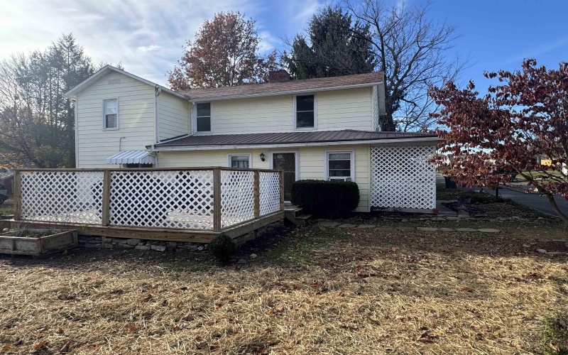 15 Ritchie Street, Buckhannon, West Virginia 26201, 2 Bedrooms Bedrooms, 5 Rooms Rooms,2 BathroomsBathrooms,Single Family Detached,For Sale,Ritchie,10162354 15 Ritchie Street, Buckhannon, West Virginia 26201, 2 Bedrooms Bedrooms, 5 Rooms Rooms,2 BathroomsBathrooms,Single Family Detached,For Sale,Ritchie,10162354