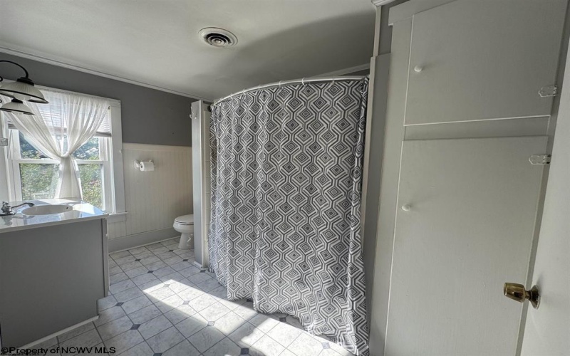 15 Ritchie Street, Buckhannon, West Virginia 26201, 2 Bedrooms Bedrooms, 5 Rooms Rooms,2 BathroomsBathrooms,Single Family Detached,For Sale,Ritchie,10162354 15 Ritchie Street, Buckhannon, West Virginia 26201, 2 Bedrooms Bedrooms, 5 Rooms Rooms,2 BathroomsBathrooms,Single Family Detached,For Sale,Ritchie,10162354