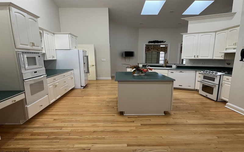 534 Morning Dove Drive, Clarksburg, West Virginia 26301, 4 Bedrooms Bedrooms, 7 Rooms Rooms,3 BathroomsBathrooms,Single Family Detached,For Sale,Morning Dove,10162356 534 Morning Dove Drive, Clarksburg, West Virginia 26301, 4 Bedrooms Bedrooms, 7 Rooms Rooms,3 BathroomsBathrooms,Single Family Detached,For Sale,Morning Dove,10162356