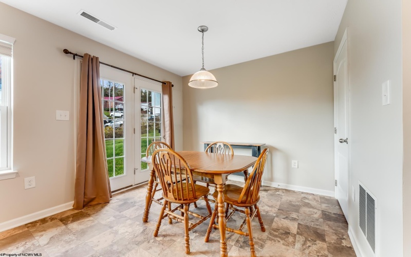 127 Inlet Street, Morgantown, West Virginia 26508, 2 Bedrooms Bedrooms, 5 Rooms Rooms,2 BathroomsBathrooms,Single Family Attached,For Sale,Inlet,10162373 127 Inlet Street, Morgantown, West Virginia 26508, 2 Bedrooms Bedrooms, 5 Rooms Rooms,2 BathroomsBathrooms,Single Family Attached,For Sale,Inlet,10162373