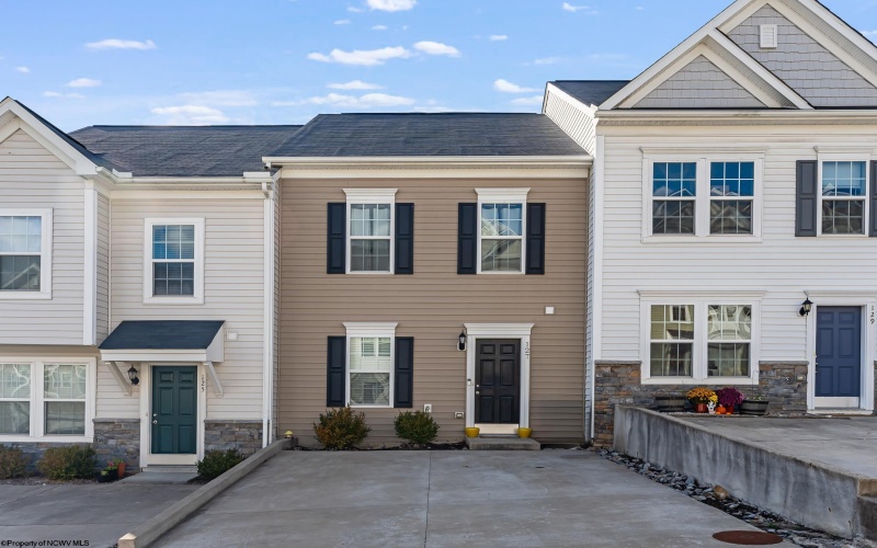 127 Inlet Street, Morgantown, West Virginia 26508, 2 Bedrooms Bedrooms, 5 Rooms Rooms,2 BathroomsBathrooms,Single Family Attached,For Sale,Inlet,10162373 127 Inlet Street, Morgantown, West Virginia 26508, 2 Bedrooms Bedrooms, 5 Rooms Rooms,2 BathroomsBathrooms,Single Family Attached,For Sale,Inlet,10162373