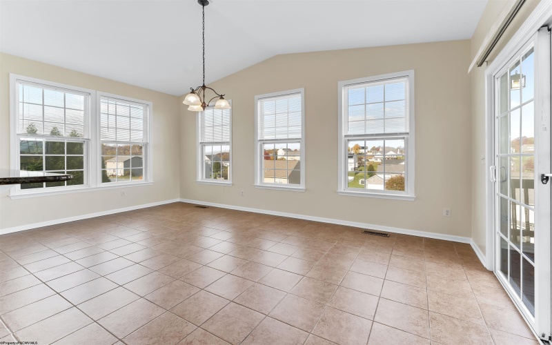 618 Hayfield Street, Morgantown, West Virginia 26508, 4 Bedrooms Bedrooms, 9 Rooms Rooms,4 BathroomsBathrooms,Residential Rentals,For Rent,Hayfield,10162387 618 Hayfield Street, Morgantown, West Virginia 26508, 4 Bedrooms Bedrooms, 9 Rooms Rooms,4 BathroomsBathrooms,Residential Rentals,For Rent,Hayfield,10162387