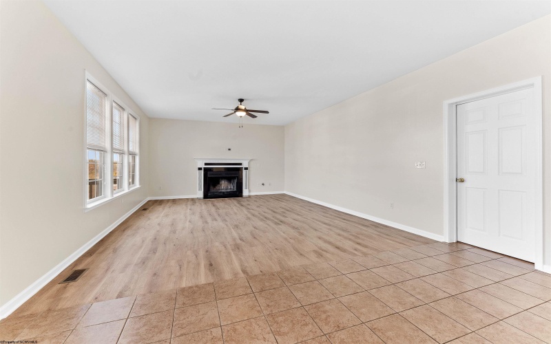 618 Hayfield Street, Morgantown, West Virginia 26508, 4 Bedrooms Bedrooms, 9 Rooms Rooms,4 BathroomsBathrooms,Residential Rentals,For Rent,Hayfield,10162387 618 Hayfield Street, Morgantown, West Virginia 26508, 4 Bedrooms Bedrooms, 9 Rooms Rooms,4 BathroomsBathrooms,Residential Rentals,For Rent,Hayfield,10162387