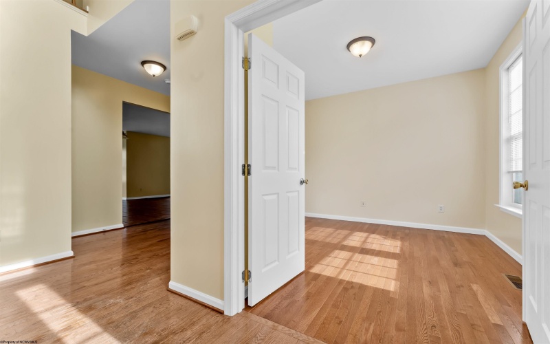 618 Hayfield Street, Morgantown, West Virginia 26508, 4 Bedrooms Bedrooms, 9 Rooms Rooms,4 BathroomsBathrooms,Residential Rentals,For Rent,Hayfield,10162387 618 Hayfield Street, Morgantown, West Virginia 26508, 4 Bedrooms Bedrooms, 9 Rooms Rooms,4 BathroomsBathrooms,Residential Rentals,For Rent,Hayfield,10162387