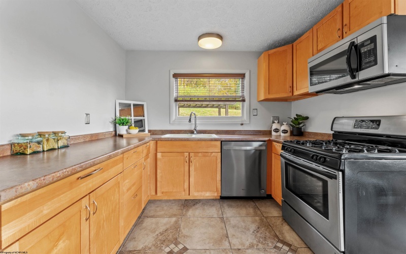 924 Garrison Avenue, Morgantown, West Virginia 26505, 2 Bedrooms Bedrooms, 4 Rooms Rooms,1 BathroomBathrooms,Single Family Detached,For Sale,Garrison,10162388 924 Garrison Avenue, Morgantown, West Virginia 26505, 2 Bedrooms Bedrooms, 4 Rooms Rooms,1 BathroomBathrooms,Single Family Detached,For Sale,Garrison,10162388