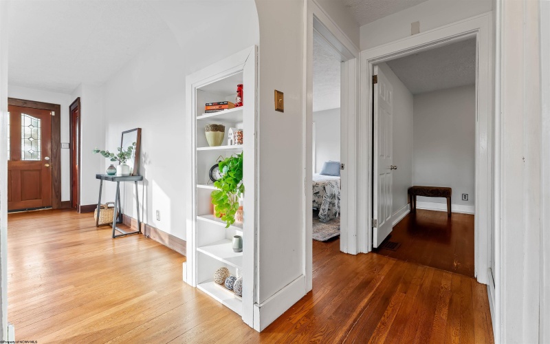 924 Garrison Avenue, Morgantown, West Virginia 26505, 2 Bedrooms Bedrooms, 4 Rooms Rooms,1 BathroomBathrooms,Single Family Detached,For Sale,Garrison,10162388 924 Garrison Avenue, Morgantown, West Virginia 26505, 2 Bedrooms Bedrooms, 4 Rooms Rooms,1 BathroomBathrooms,Single Family Detached,For Sale,Garrison,10162388