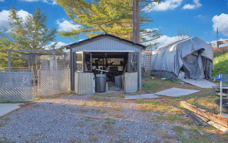 27424 George Washington Highway, Aurora, West Virginia 26705, 2 Bedrooms Bedrooms, 5 Rooms Rooms,1 BathroomBathrooms,Single Family Detached,For Sale,George Washington,10162386 27424 George Washington Highway, Aurora, West Virginia 26705, 2 Bedrooms Bedrooms, 5 Rooms Rooms,1 BathroomBathrooms,Single Family Detached,For Sale,George Washington,10162386