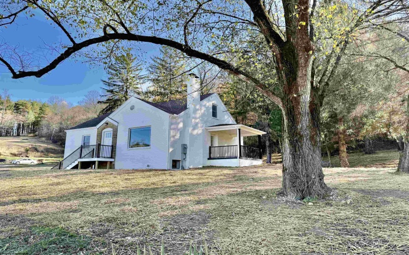 1438 Monumental Road, Fairmont, West Virginia 26554, 3 Bedrooms Bedrooms, 5 Rooms Rooms,2 BathroomsBathrooms,Single Family Detached,For Sale,Monumental,10162370 1438 Monumental Road, Fairmont, West Virginia 26554, 3 Bedrooms Bedrooms, 5 Rooms Rooms,2 BathroomsBathrooms,Single Family Detached,For Sale,Monumental,10162370