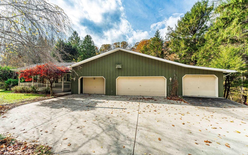 435 Pricketts Fort Road, Fairmont, West Virginia 26554, 4 Bedrooms Bedrooms, 10 Rooms Rooms,3 BathroomsBathrooms,Single Family Detached,For Sale,Pricketts Fort,10162375 435 Pricketts Fort Road, Fairmont, West Virginia 26554, 4 Bedrooms Bedrooms, 10 Rooms Rooms,3 BathroomsBathrooms,Single Family Detached,For Sale,Pricketts Fort,10162375