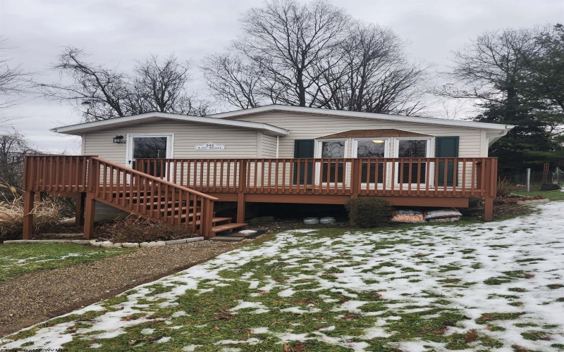 292 Lilly Street, Star City, West Virginia 26505, 3 Bedrooms Bedrooms, 7 Rooms Rooms,2 BathroomsBathrooms,Single Family Detached,For Sale,Lilly,10162371