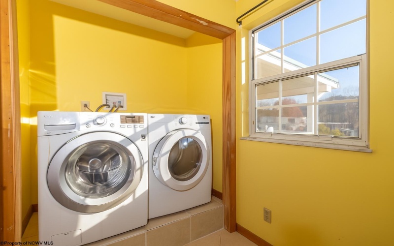 2856 Corbin Branch Road, Bridgeport, West Virginia 26330, 3 Bedrooms Bedrooms, 7 Rooms Rooms,2 BathroomsBathrooms,Single Family Detached,For Sale,Corbin Branch,10162380