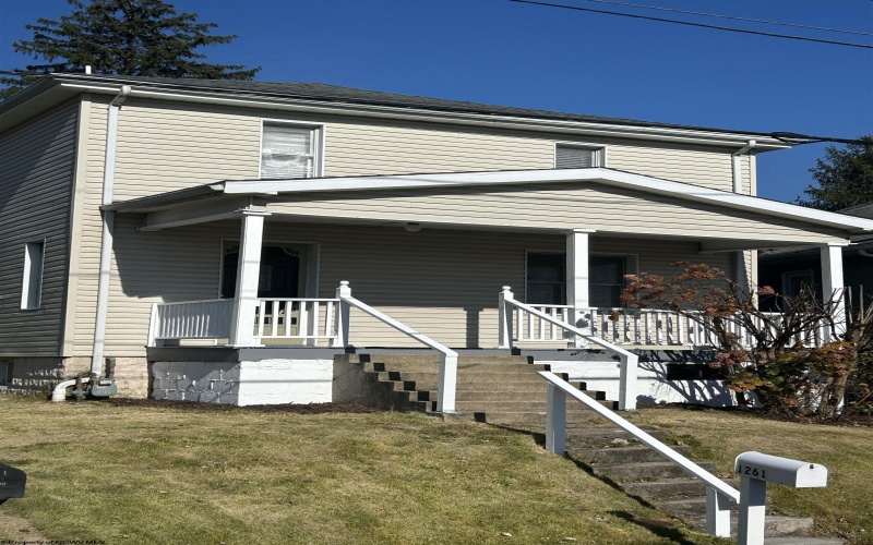 1261 Carlisle Avenue, Morgantown, West Virginia 26505, 3 Bedrooms Bedrooms, 6 Rooms Rooms,1 BathroomBathrooms,Single Family Detached,For Sale,Carlisle,10162378 1261 Carlisle Avenue, Morgantown, West Virginia 26505, 3 Bedrooms Bedrooms, 6 Rooms Rooms,1 BathroomBathrooms,Single Family Detached,For Sale,Carlisle,10162378
