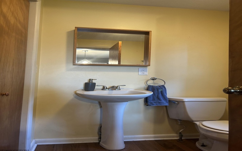 1261 Carlisle Avenue, Morgantown, West Virginia 26505, 3 Bedrooms Bedrooms, 6 Rooms Rooms,1 BathroomBathrooms,Single Family Detached,For Sale,Carlisle,10162378 1261 Carlisle Avenue, Morgantown, West Virginia 26505, 3 Bedrooms Bedrooms, 6 Rooms Rooms,1 BathroomBathrooms,Single Family Detached,For Sale,Carlisle,10162378