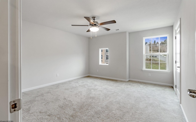 248 Stonehurst Drive, Morgantown, West Virginia 26501, 3 Bedrooms Bedrooms, 7 Rooms Rooms,3 BathroomsBathrooms,Single Family Attached,For Sale,Stonehurst,10162395