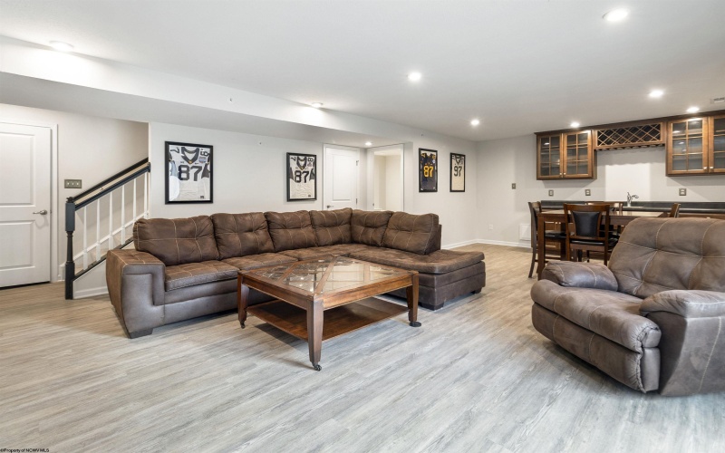 248 Stonehurst Drive, Morgantown, West Virginia 26501, 3 Bedrooms Bedrooms, 7 Rooms Rooms,3 BathroomsBathrooms,Single Family Attached,For Sale,Stonehurst,10162395