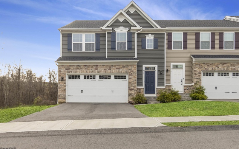 248 Stonehurst Drive, Morgantown, West Virginia 26501, 3 Bedrooms Bedrooms, 7 Rooms Rooms,3 BathroomsBathrooms,Single Family Attached,For Sale,Stonehurst,10162395