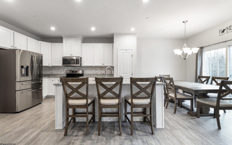 248 Stonehurst Drive, Morgantown, West Virginia 26501, 3 Bedrooms Bedrooms, 7 Rooms Rooms,3 BathroomsBathrooms,Single Family Attached,For Sale,Stonehurst,10162395